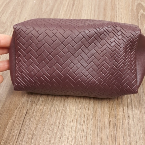 Cole Haan Burgundy small toiletries bag - Picture 4 of 4